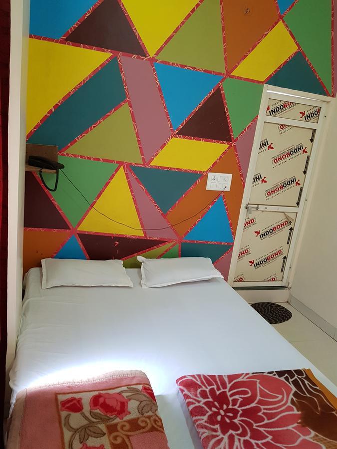 Hotel Shri Radhe Krishna Godarpura Esterno foto